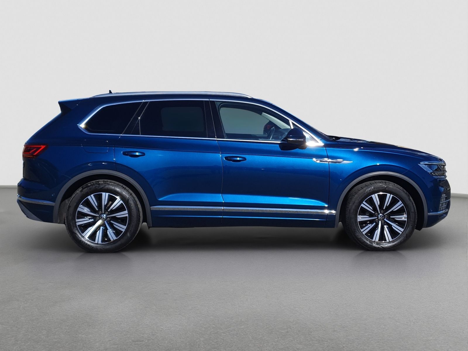 Volkswagen Touareg 3.0TDI*AHK*STANDH*MATIRX*LUFT*LEDER*AREA