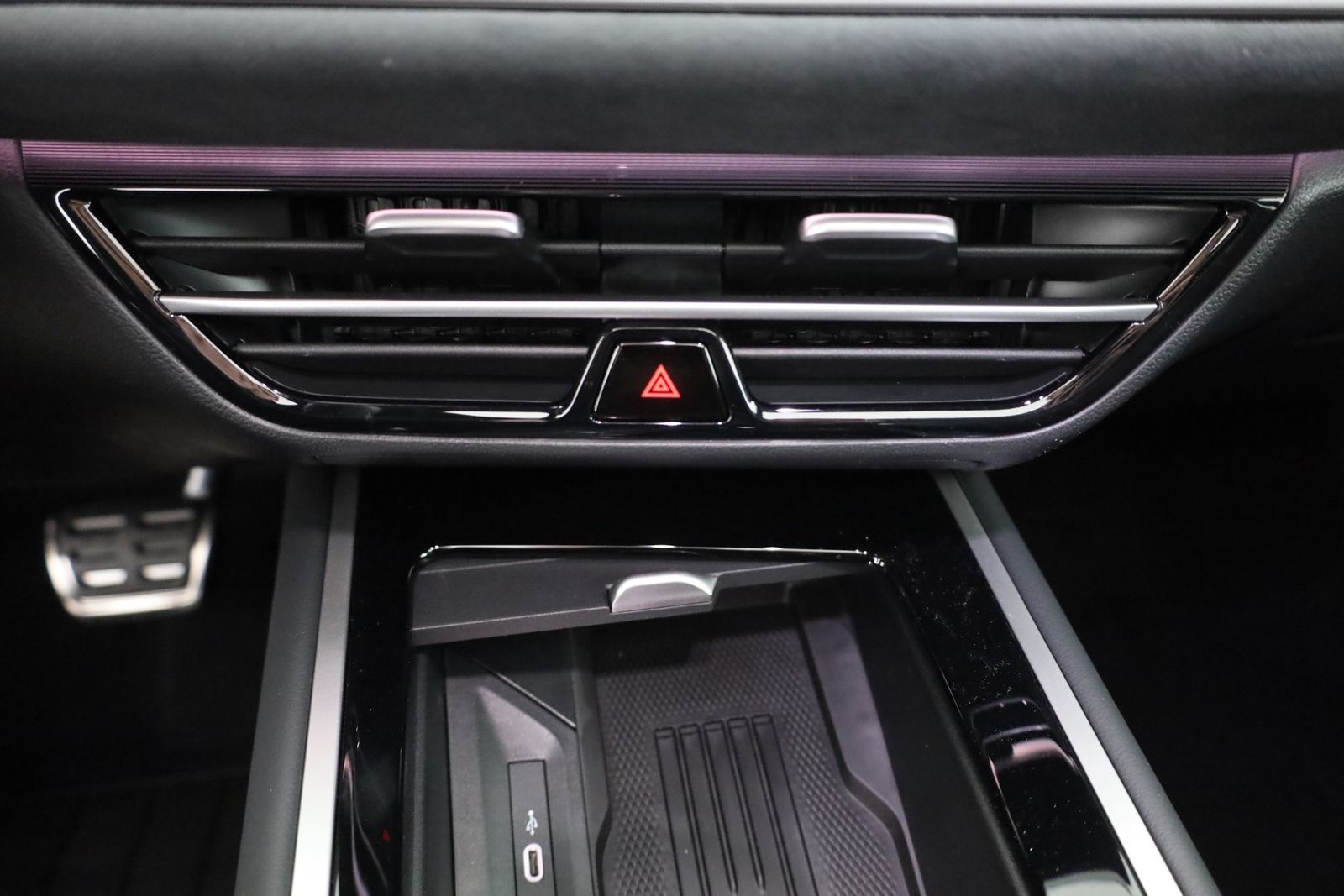 Volkswagen Passat Variant R-Line BlackStyle 2.0 TSI 4M DSG
