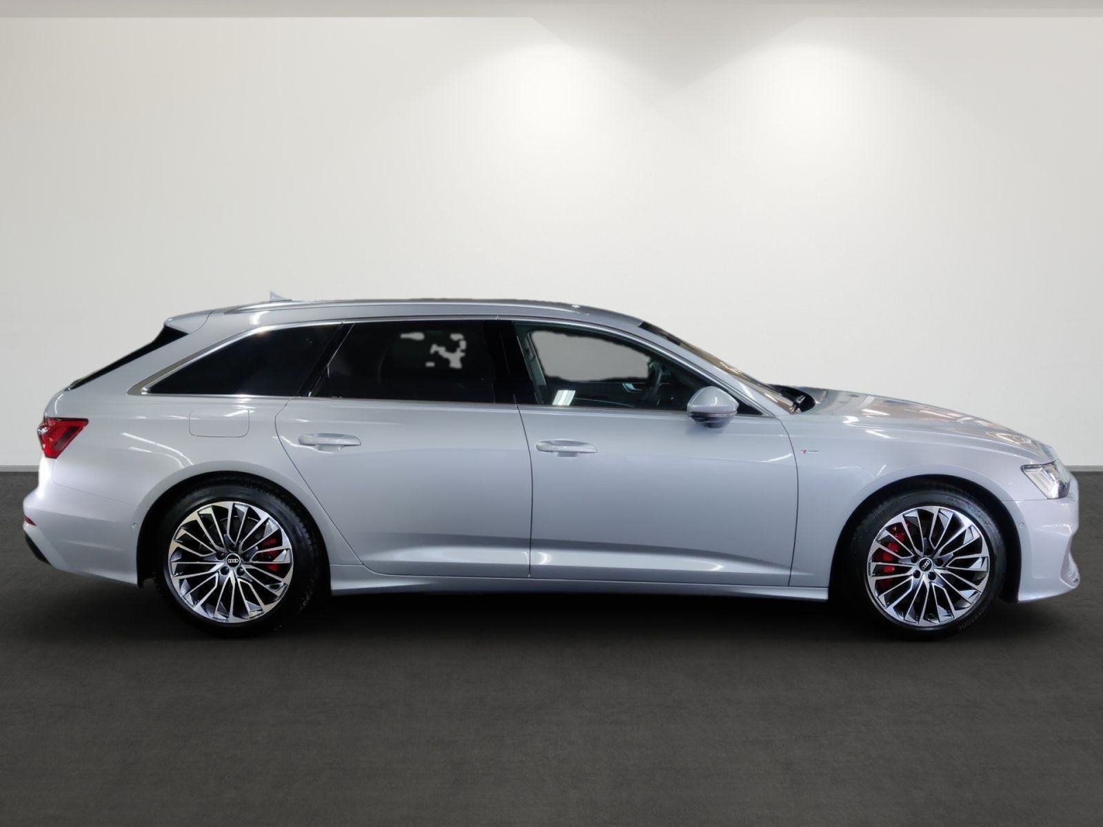 Audi A6 Avant 55 TFSI e quattro sport - Samsaru's Car Outlet