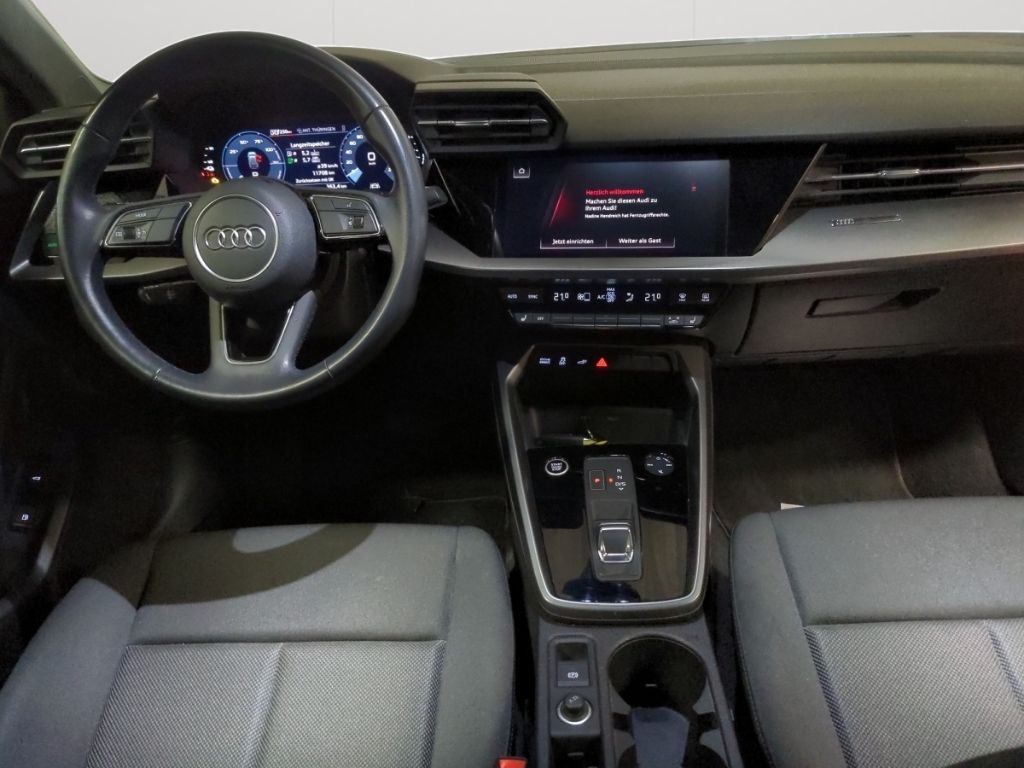 Audi A3 Sportback 40TFSIe S tronic Matrix SHZ PDC hin