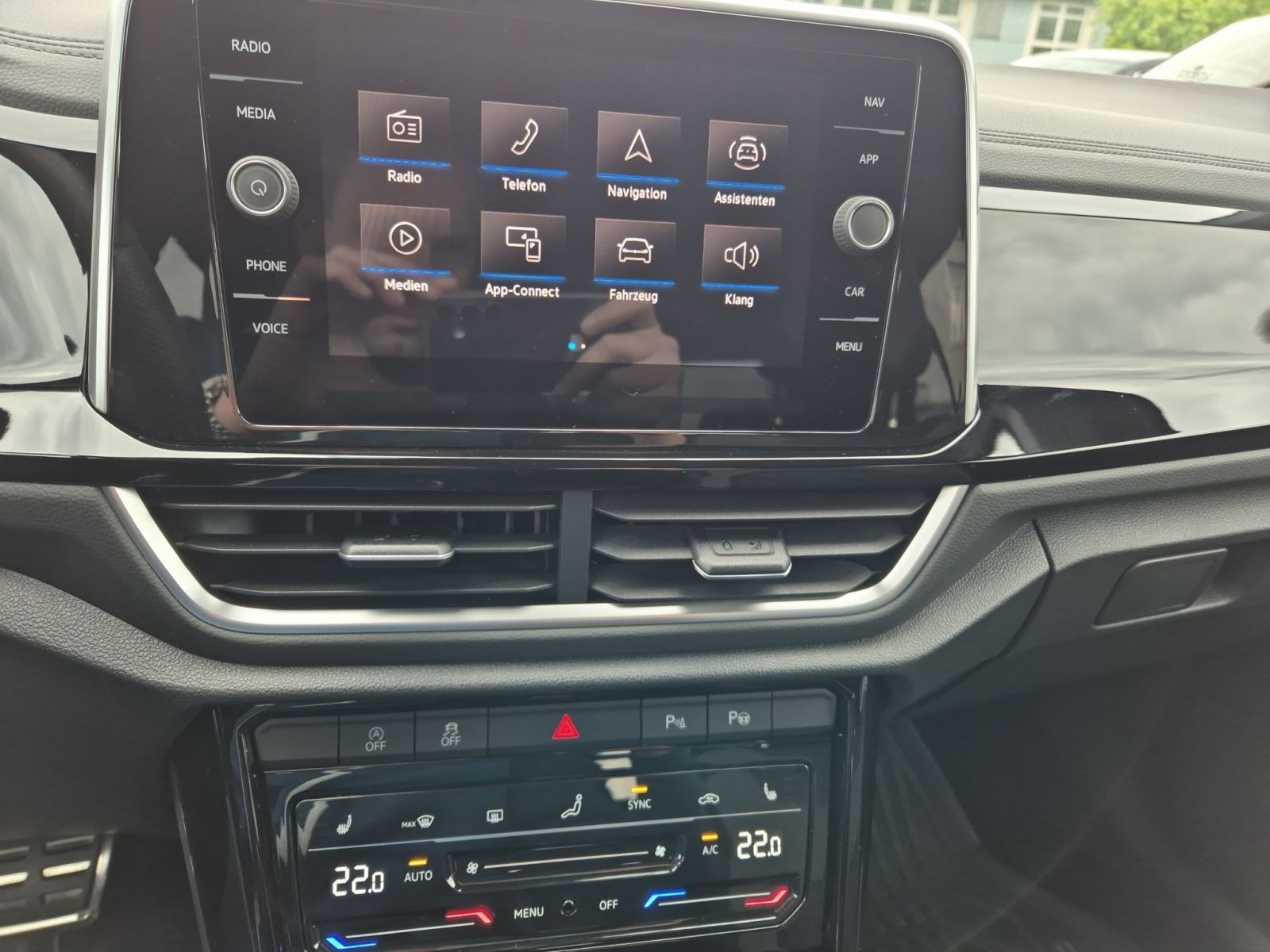 Volkswagen T-Roc R 2.0 TSI DSG 4M - Samsaru's Car Outlet