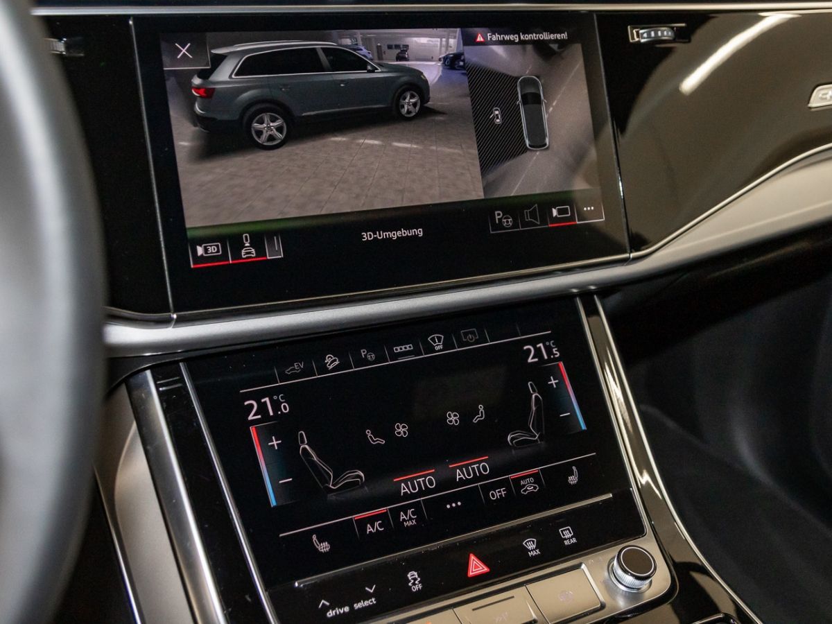 Audi Q7 SUV TFSI e S line 55 TFSI e quattro tiptronic
