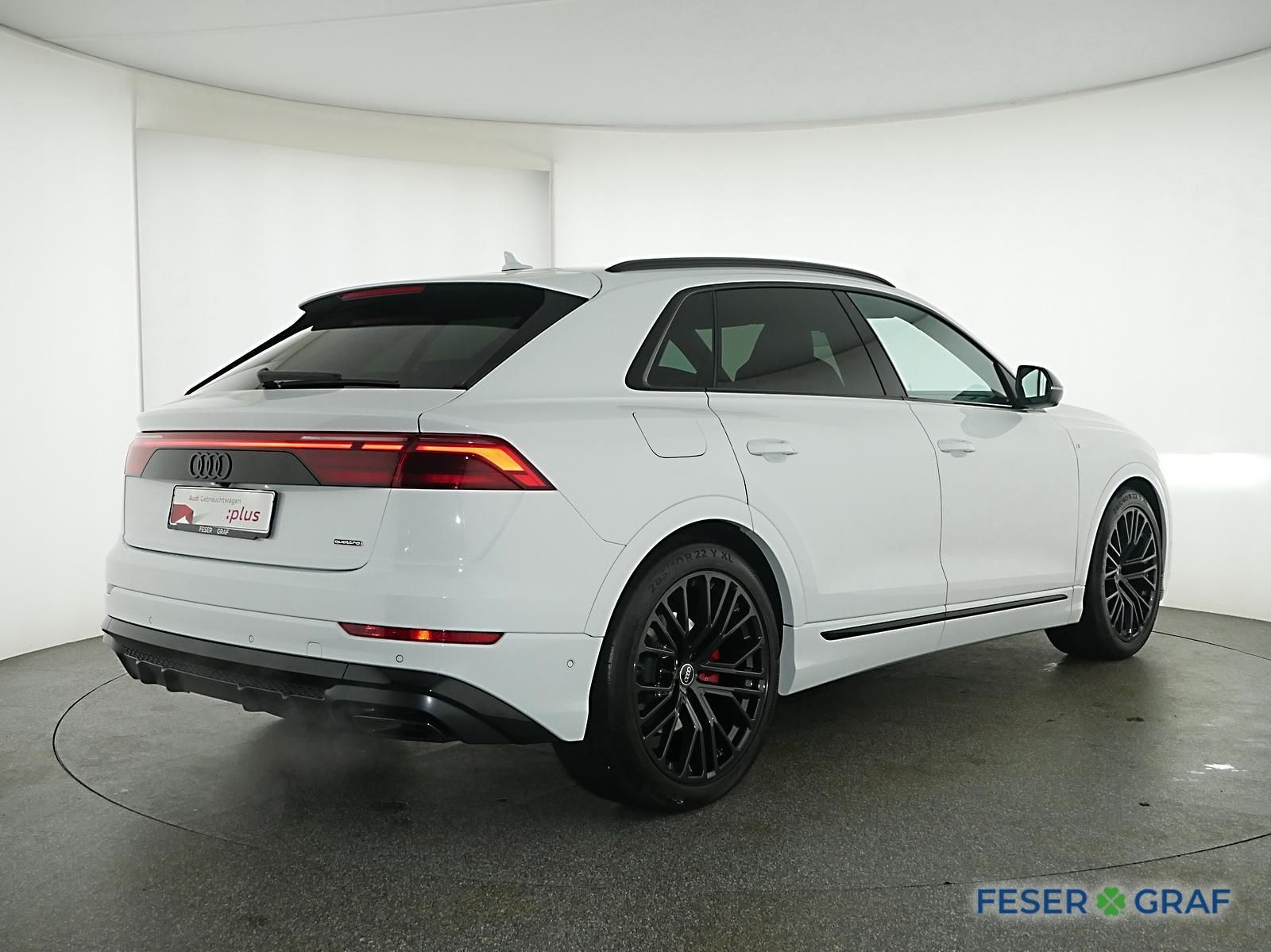 Audi Q8 TFSI e S line business quattro AHK/ B&O/ Pano