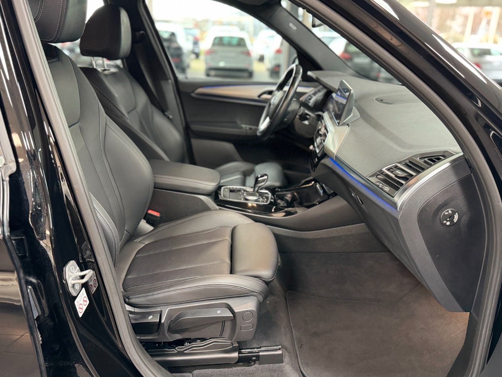 BMW X3 xDrive 20 d LASER/NAVI/LEDER/CAM/AHK/VIRTUAL/