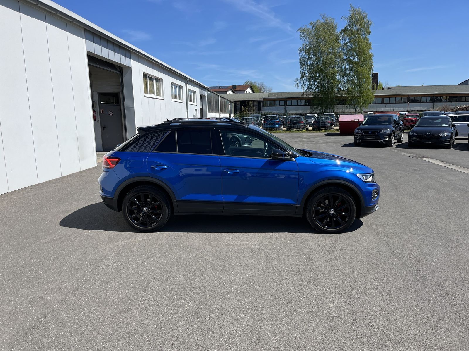 Volkswagen T-Roc 2.0 TSI DSG 4Motion Sport - Samsaru's Car Outlet