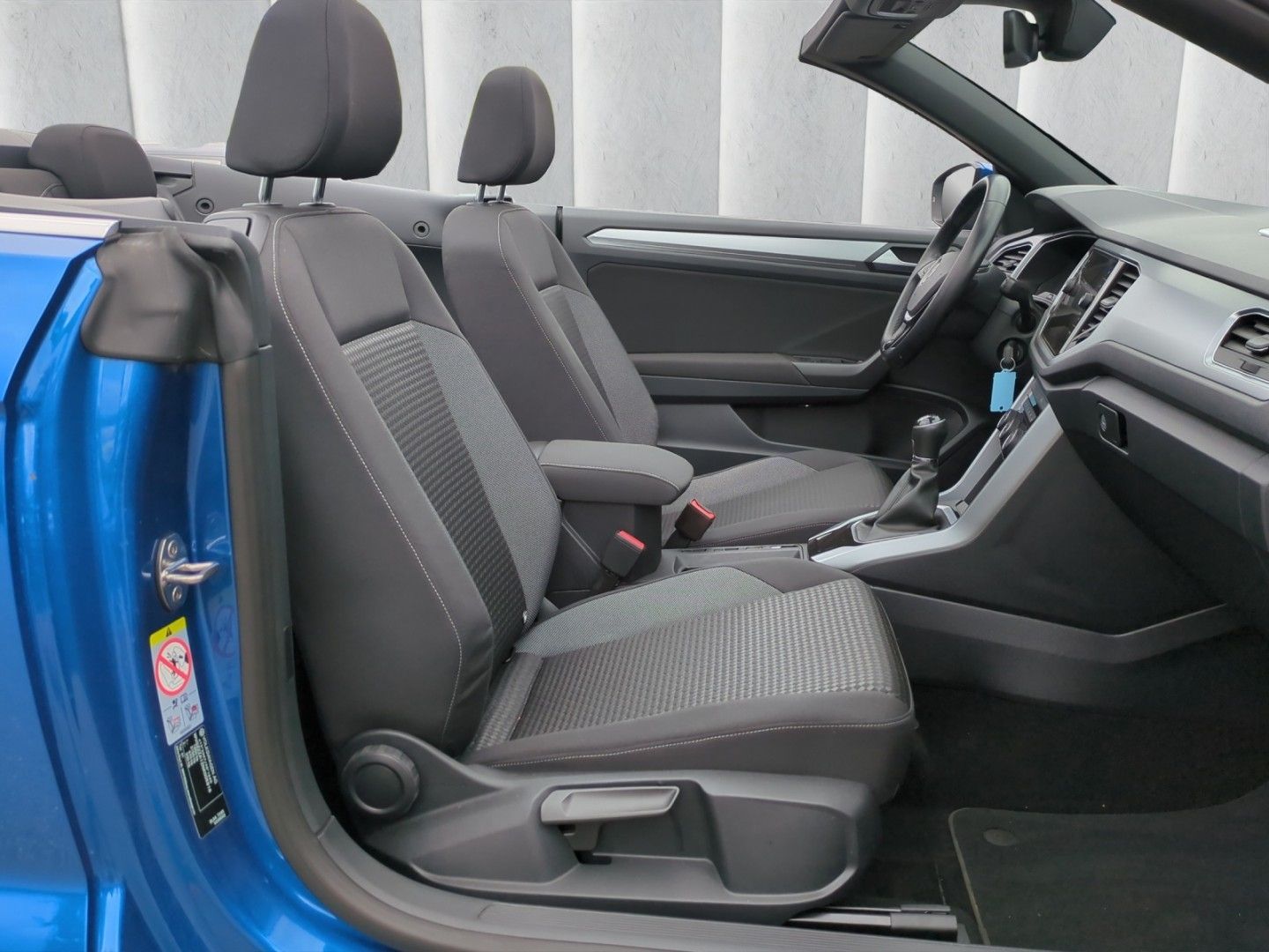 Volkswagen T-Roc ACTIVE 1.0TSI - Samsaru's Car Outlet