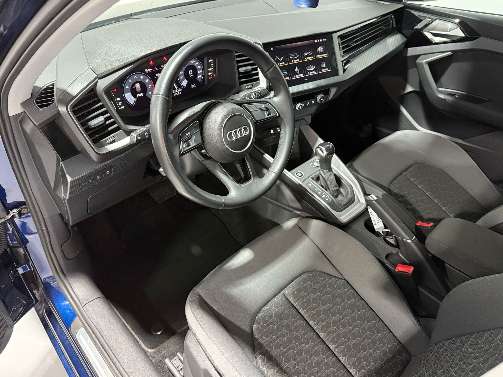 Audi A1 Sportback 30 TFSI advanced - Samsaru's Car Outlet