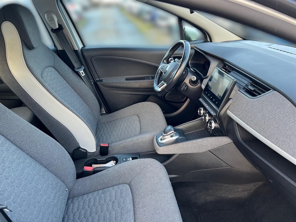 Renault ZOE Experience Z.E. 50 - Samsaru's Car Outlet