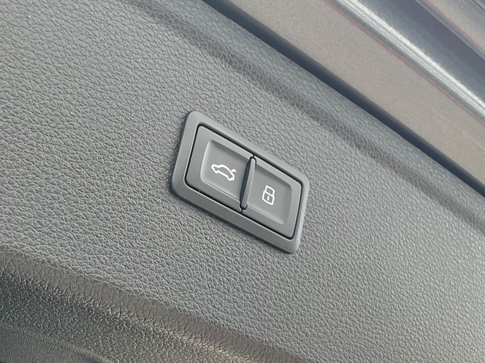 Audi Q5 40 TDI quattro S line - Samsaru's Car Outlet