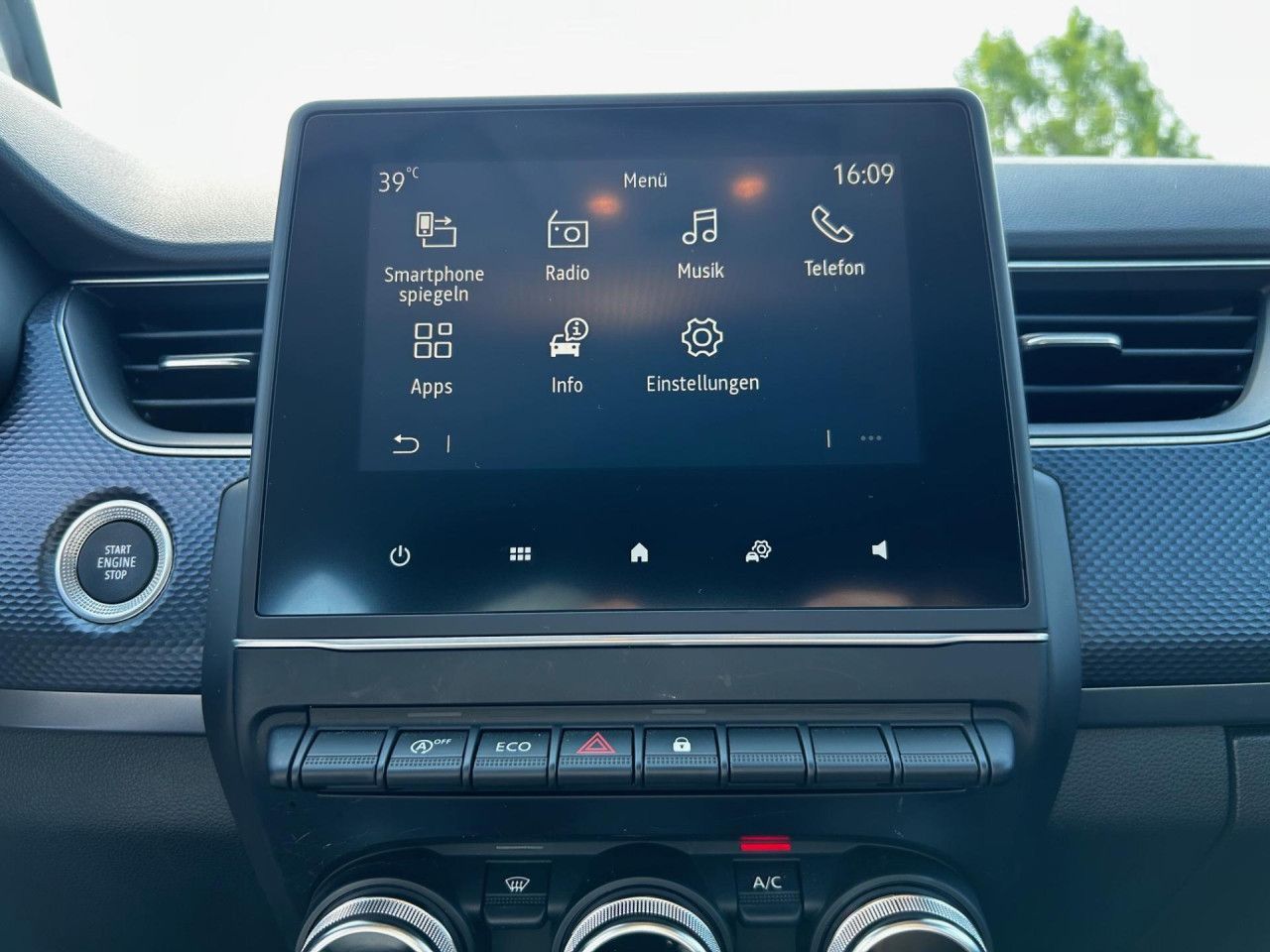 Renault Arkana TCe140 Equilibre - Samsaru's Car Outlet