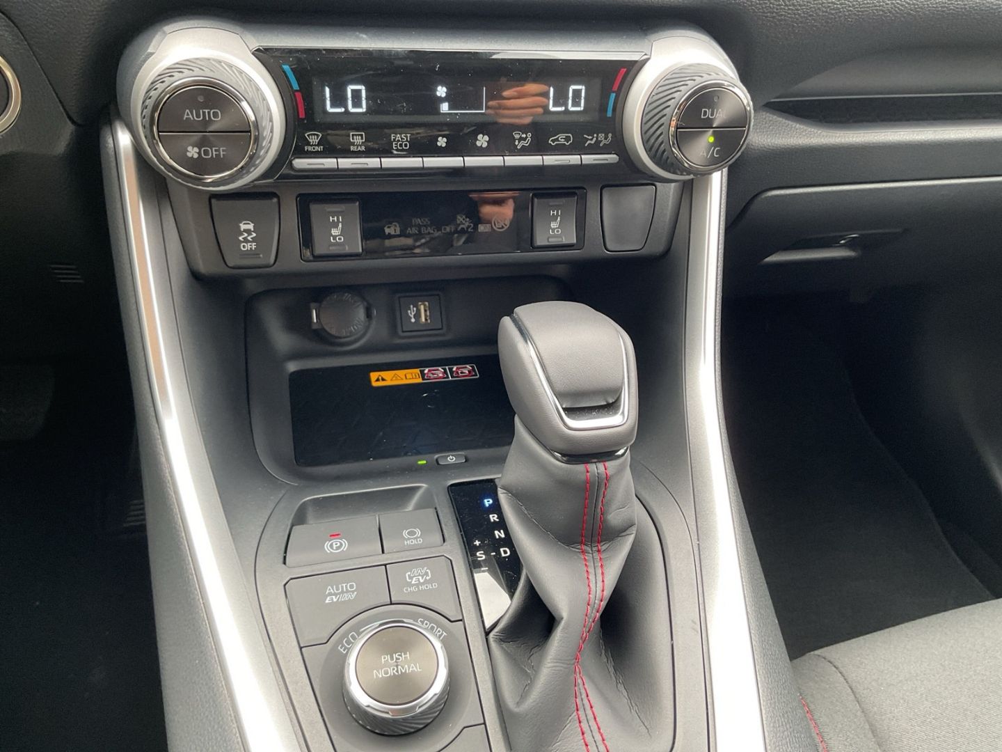 Toyota RAV 4 Plug-in Hybrid 4x4 Teamplayer Navi LED ACC