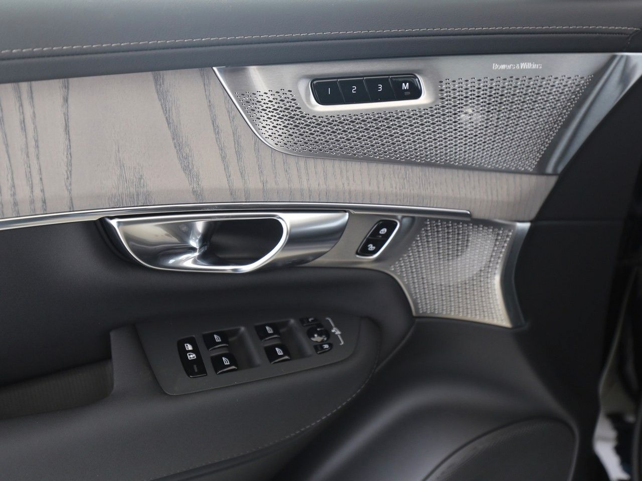 Volvo XC90 T8 Ultra Dark Plug-In Hybrid AWD Facelift