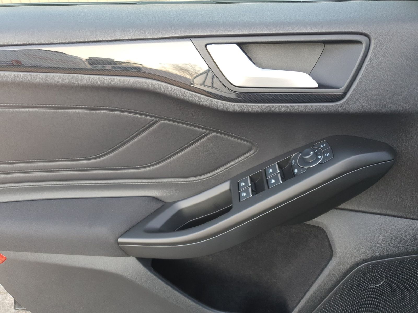 Ford Focus ST-Line Turnier AHK ACC LED Kamera