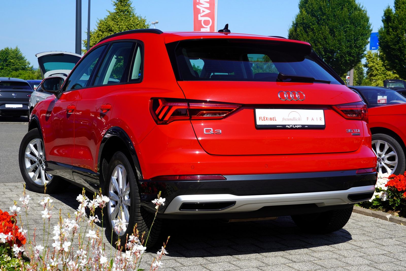 Audi Q3 35 TDI quattro advanced - Samsaru's Car Outlet