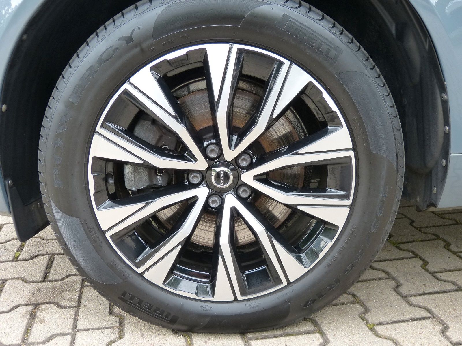 Volvo XC60 B4 Plus Dark AWD StdHz*ACC*AHK