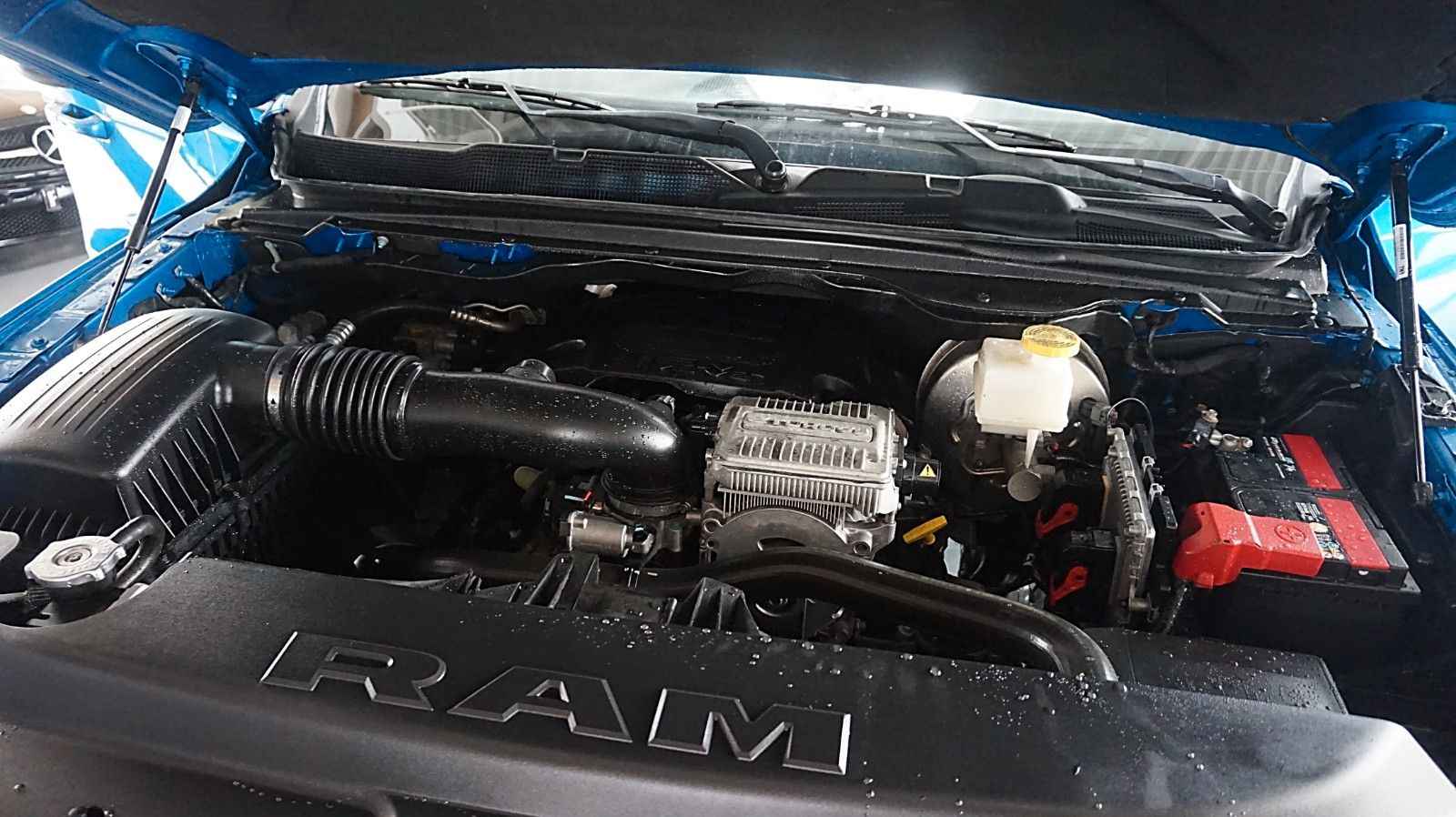 Dodge RAM 1500 HEMI 5.7l Crew-Cab*4x4*Navi*Alu20*AHK
