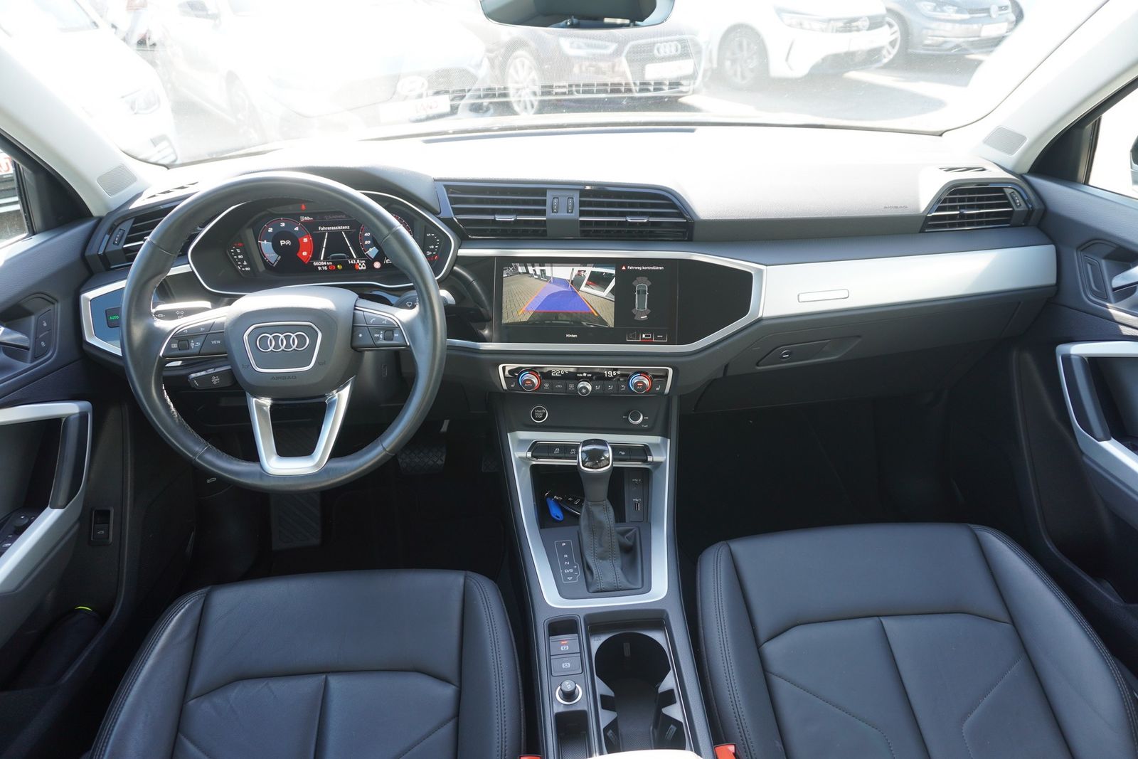 Audi Q3 40 2.0TDI quattro advanced - Samsaru's Car Outlet