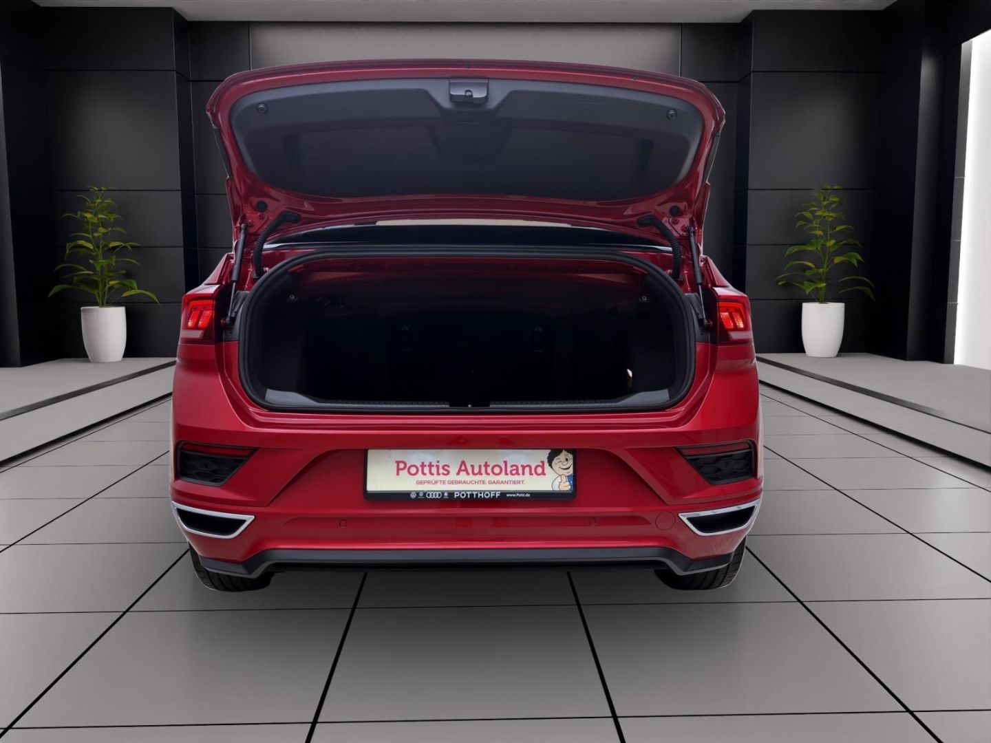 Volkswagen T-Roc 1.5 TSI R-LINE - Samsaru's Car Outlet
