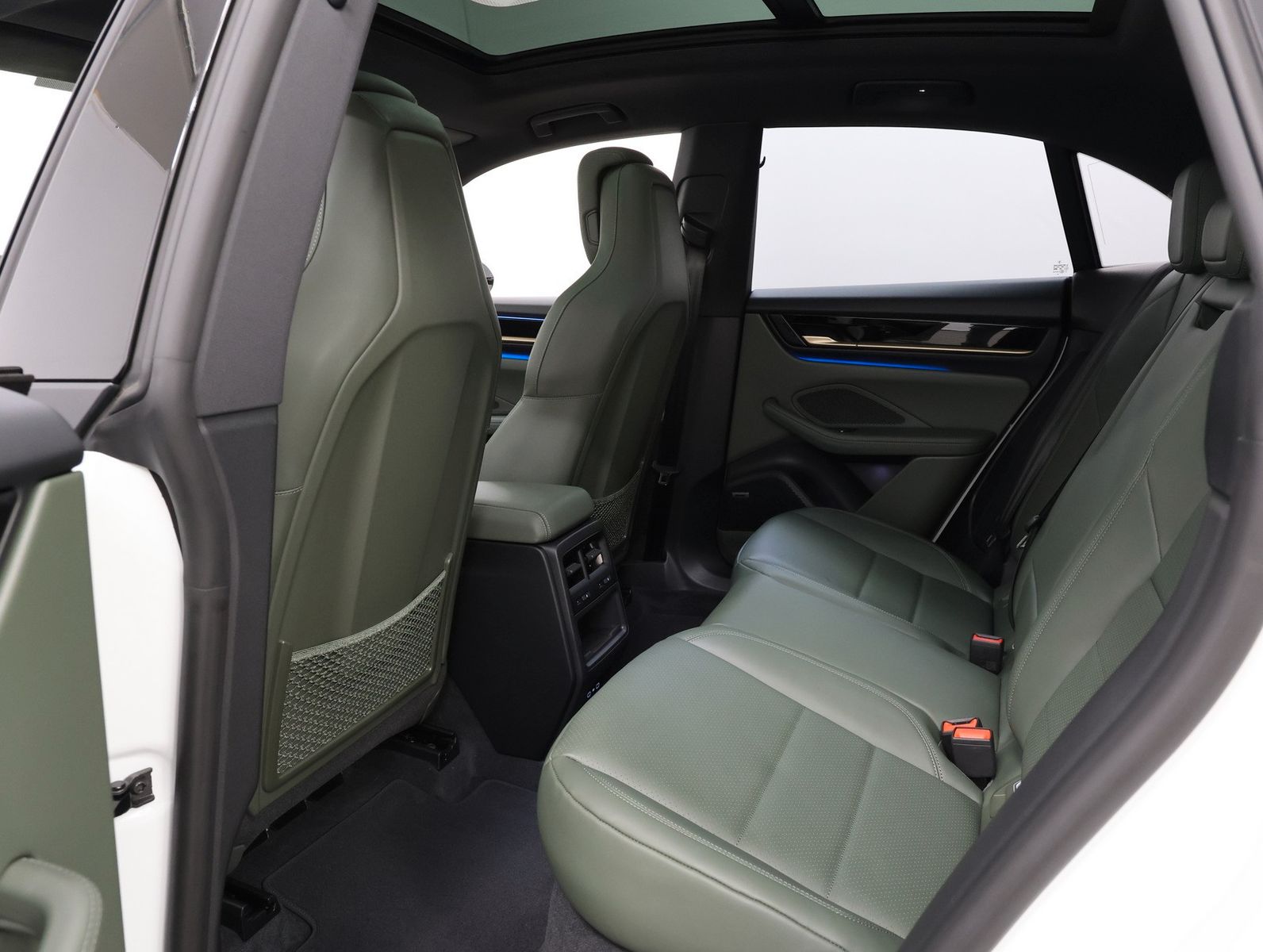 Porsche Macan Electric 4