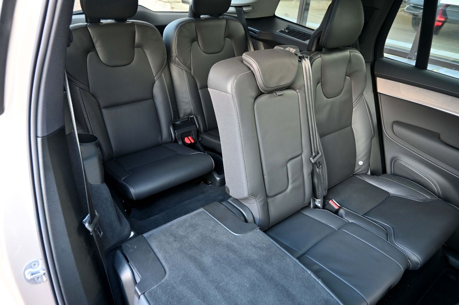 Volvo XC90 AWD T8/ B&W/ AIR/ LUXURY/ 360C/ DARK/FULL