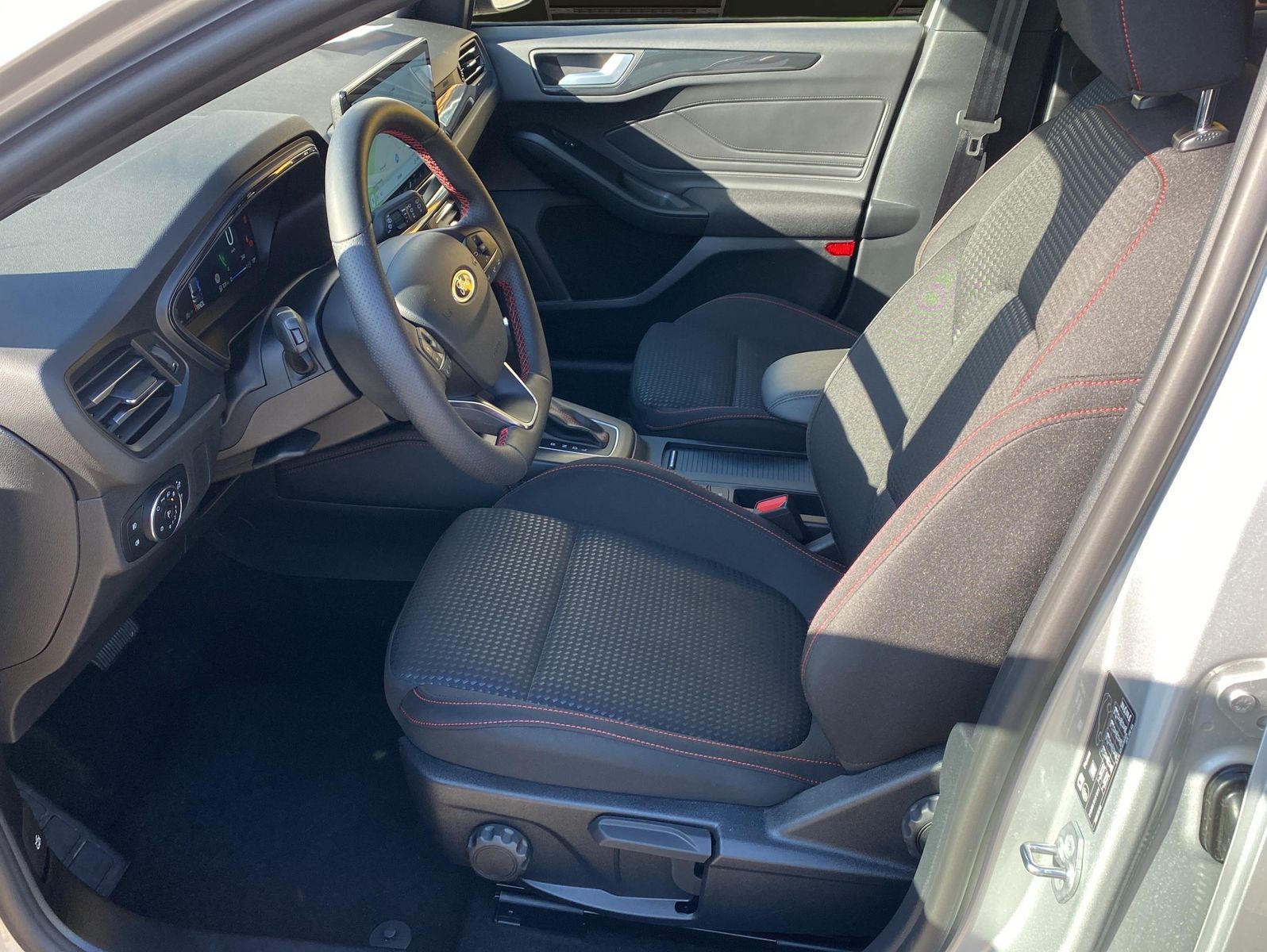 Ford Focus 1.0 EB ST-Line X*AHK*Bang&Olufsen*ACC