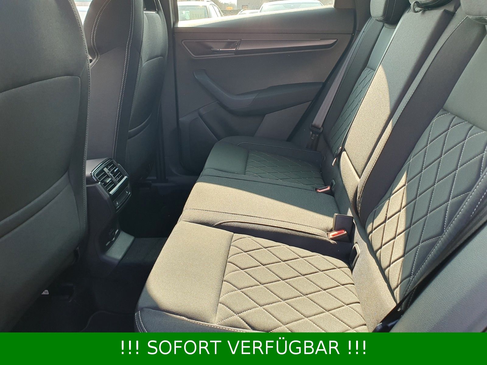 Skoda Karoq 1.5TSI DSG Sportline *19"*AHK*5J. *CANTON*