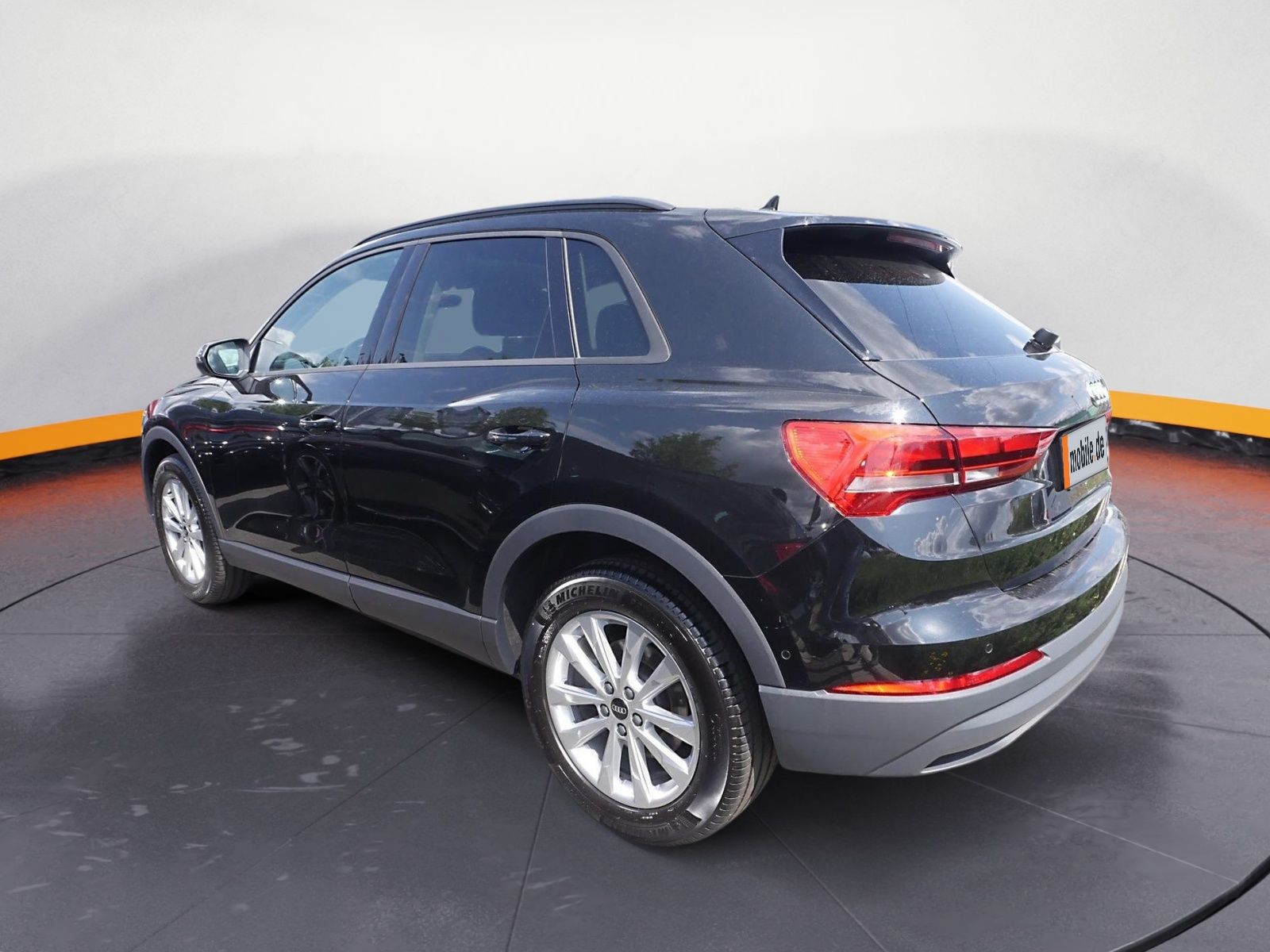 Audi Q3 40 TDI qu. - Samsaru's Car Outlet
