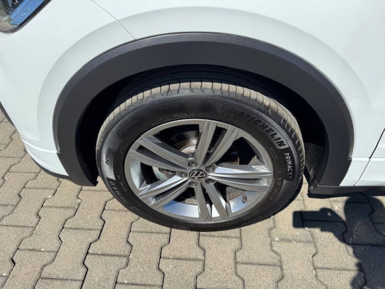 Volkswagen T-Cross R-Line - Samsaru's Car Outlet