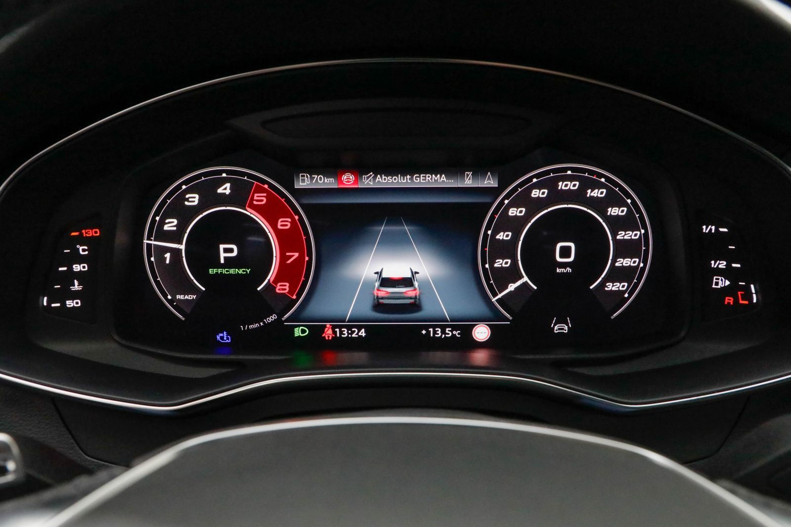 Audi RS 6 Avant AHK Matrix HUD Keramik Pano 305km/h