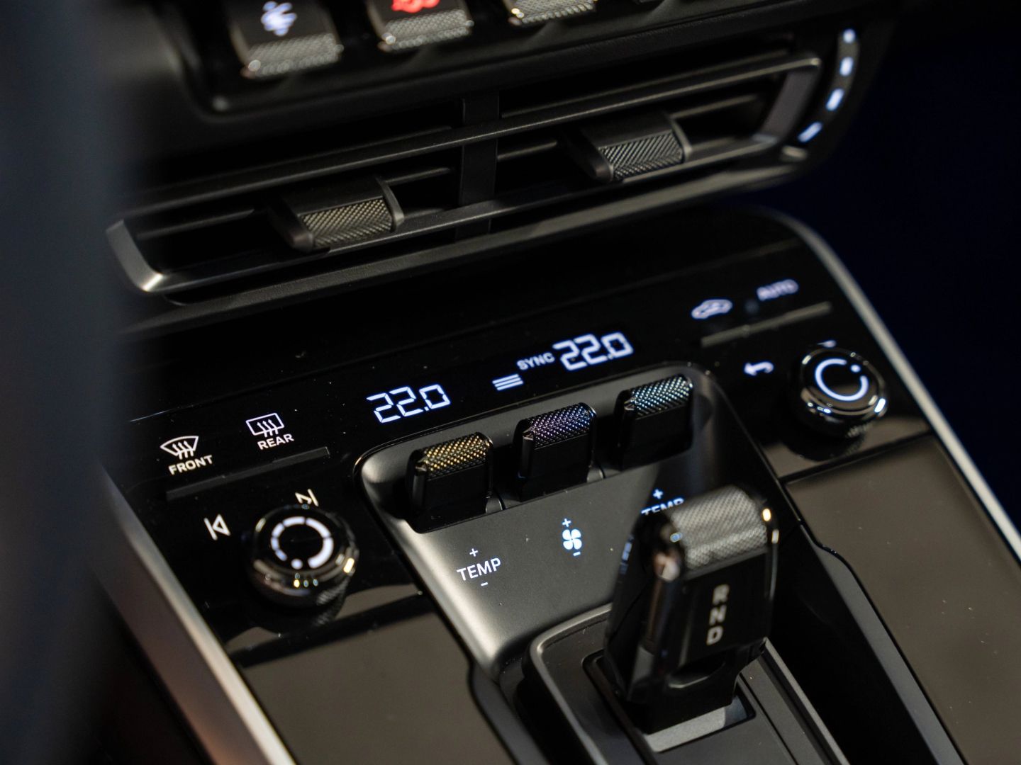 Porsche 992 Turbo S Burmester InnoDrive PCCB Lift-VA