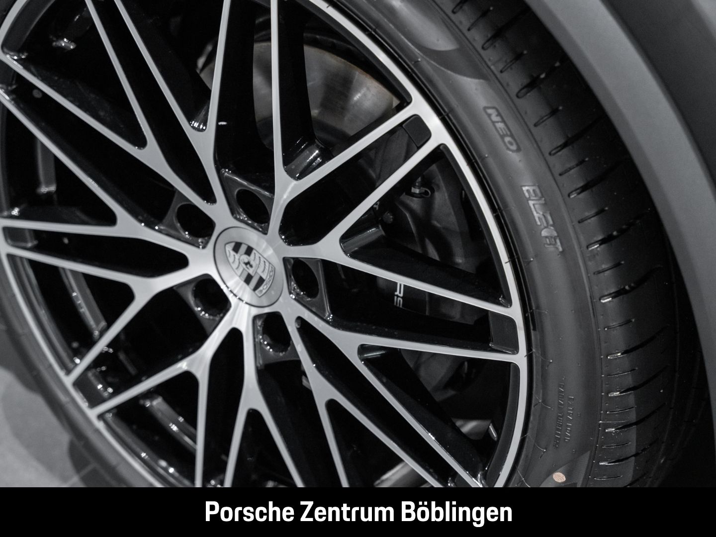 Porsche Macan 4 BOSE Panoramadach Luftfederung InnoDrive