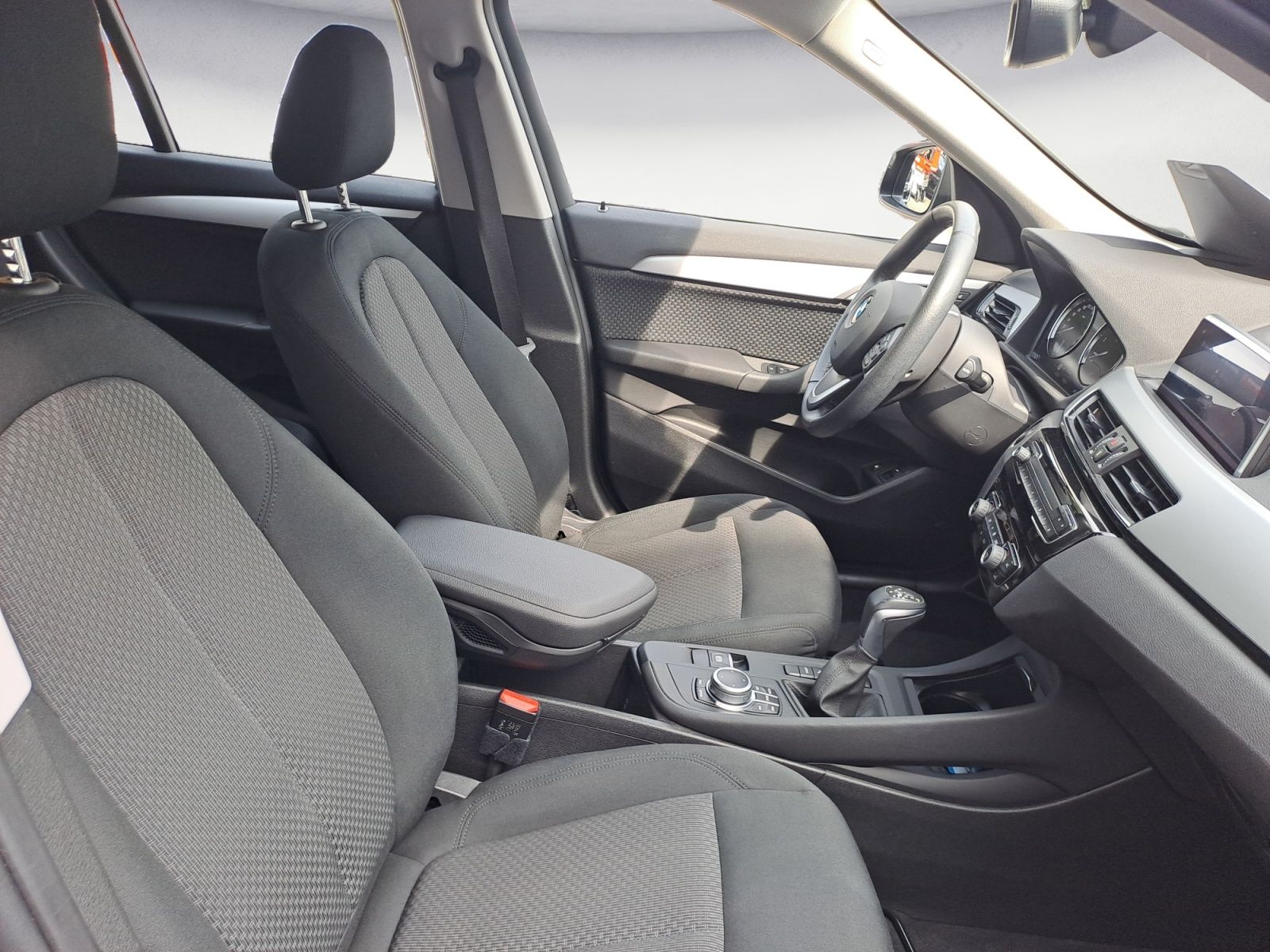 BMW X1 xDrive25e Advantage - Samsaru's Car Outlet