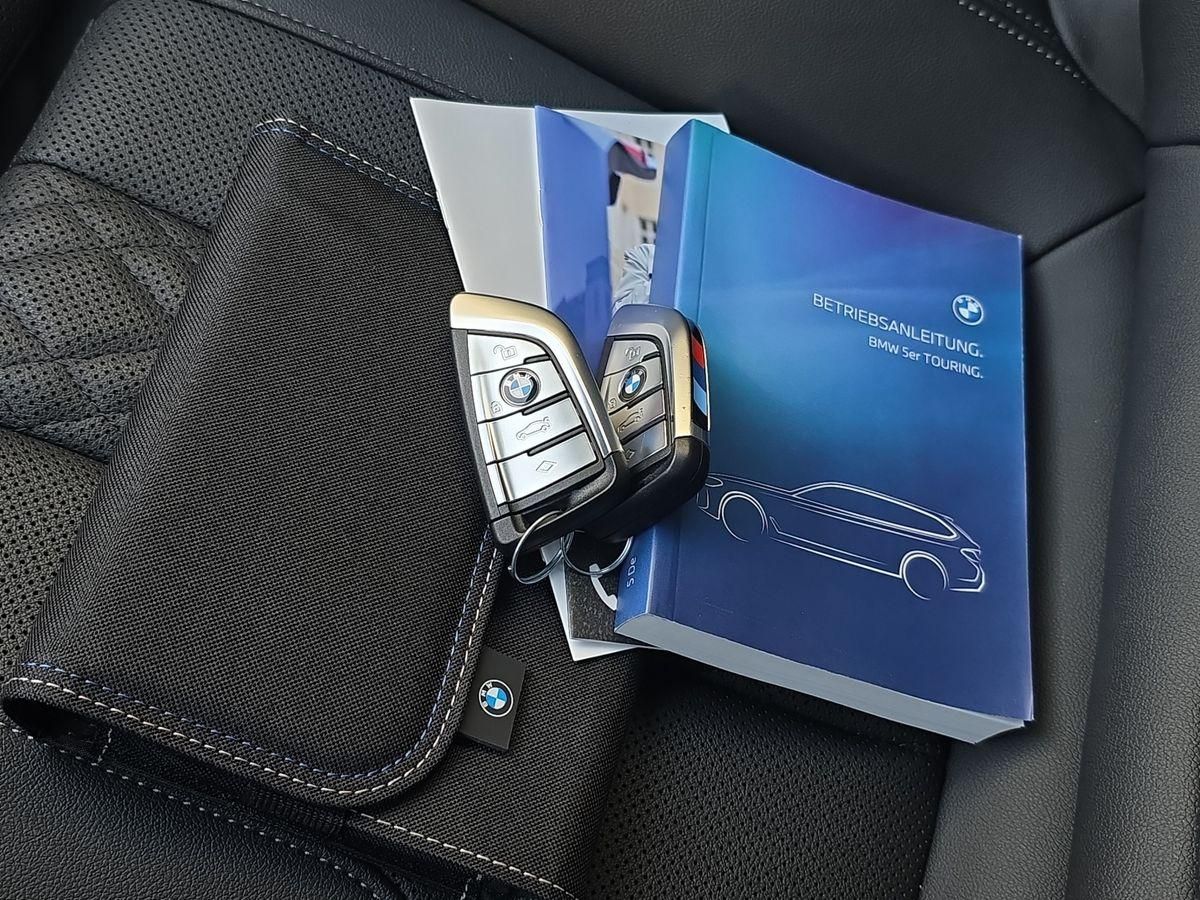 BMW 530 d M-Sport LASER H-UP LEDER AHK 4Z-KLIMA ACC