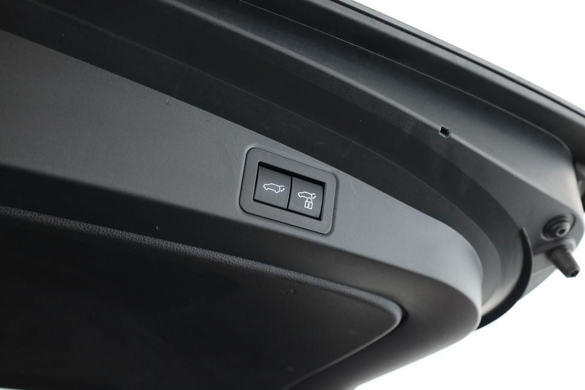 Toyota Corolla Touring Sports 2.0 CVT Team D Navi Kam