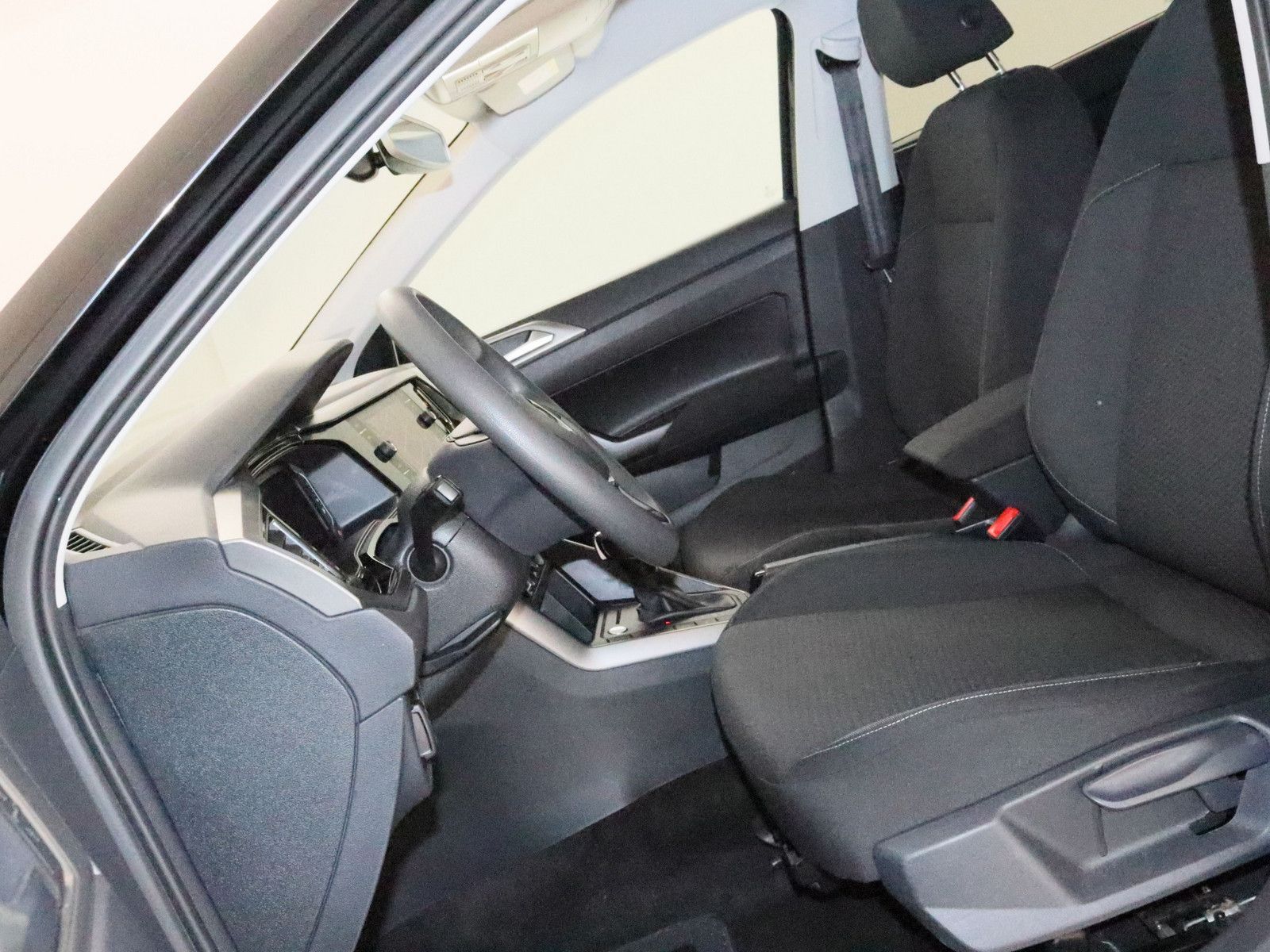 Volkswagen Polo 1.0 TSI Comfortline - Samsaru's Car Outlet