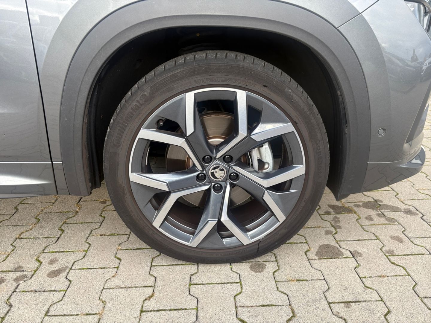 Skoda Kodiaq Sportline 2.0 TDI 142kW 4x4 ''AHK''Pano-S