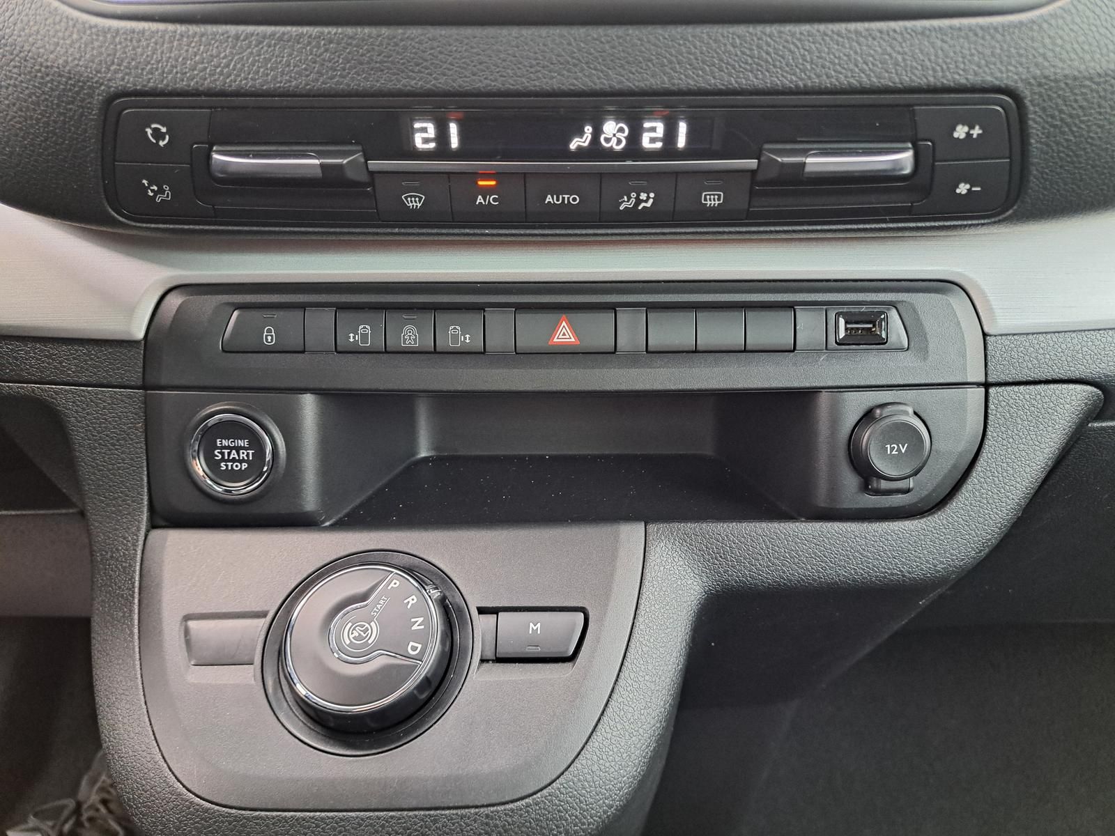 Citroën Spacetourer 2.0HDI Business°Pano°360°AHK°ACC°HUD