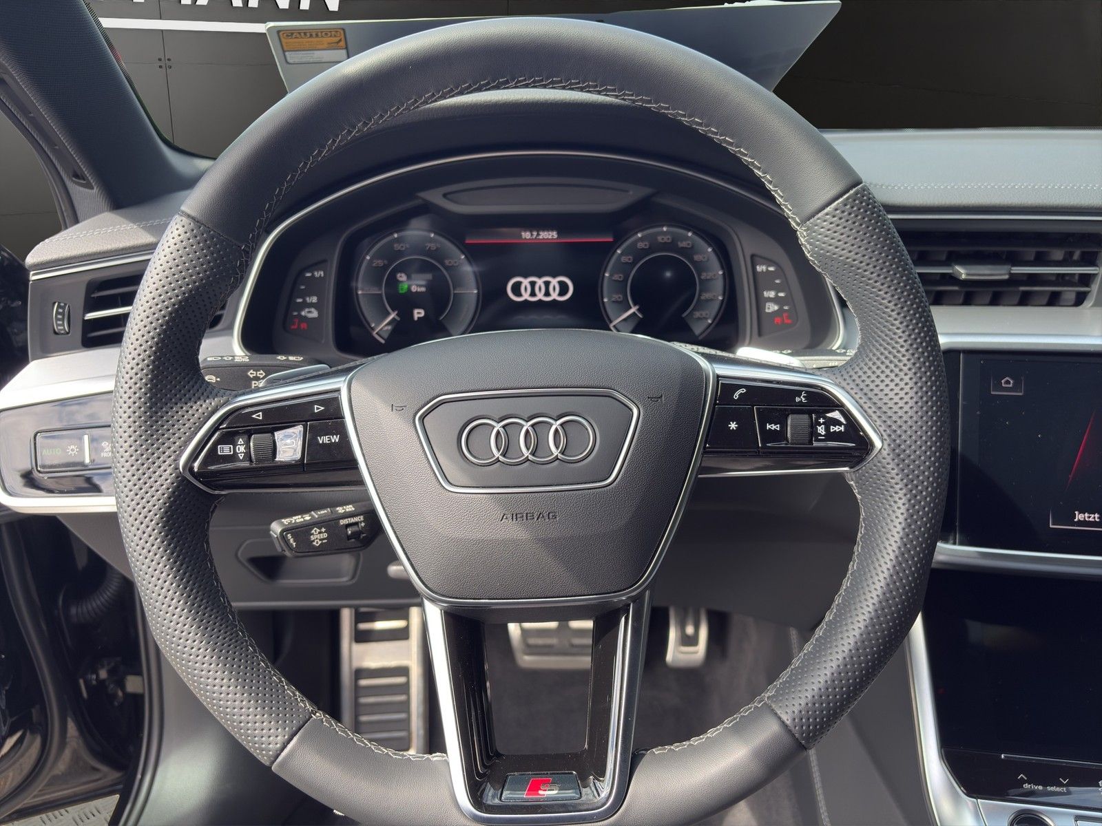 Audi A6 Avant 55 TFSI e quattro sport - Samsaru's Car Outlet