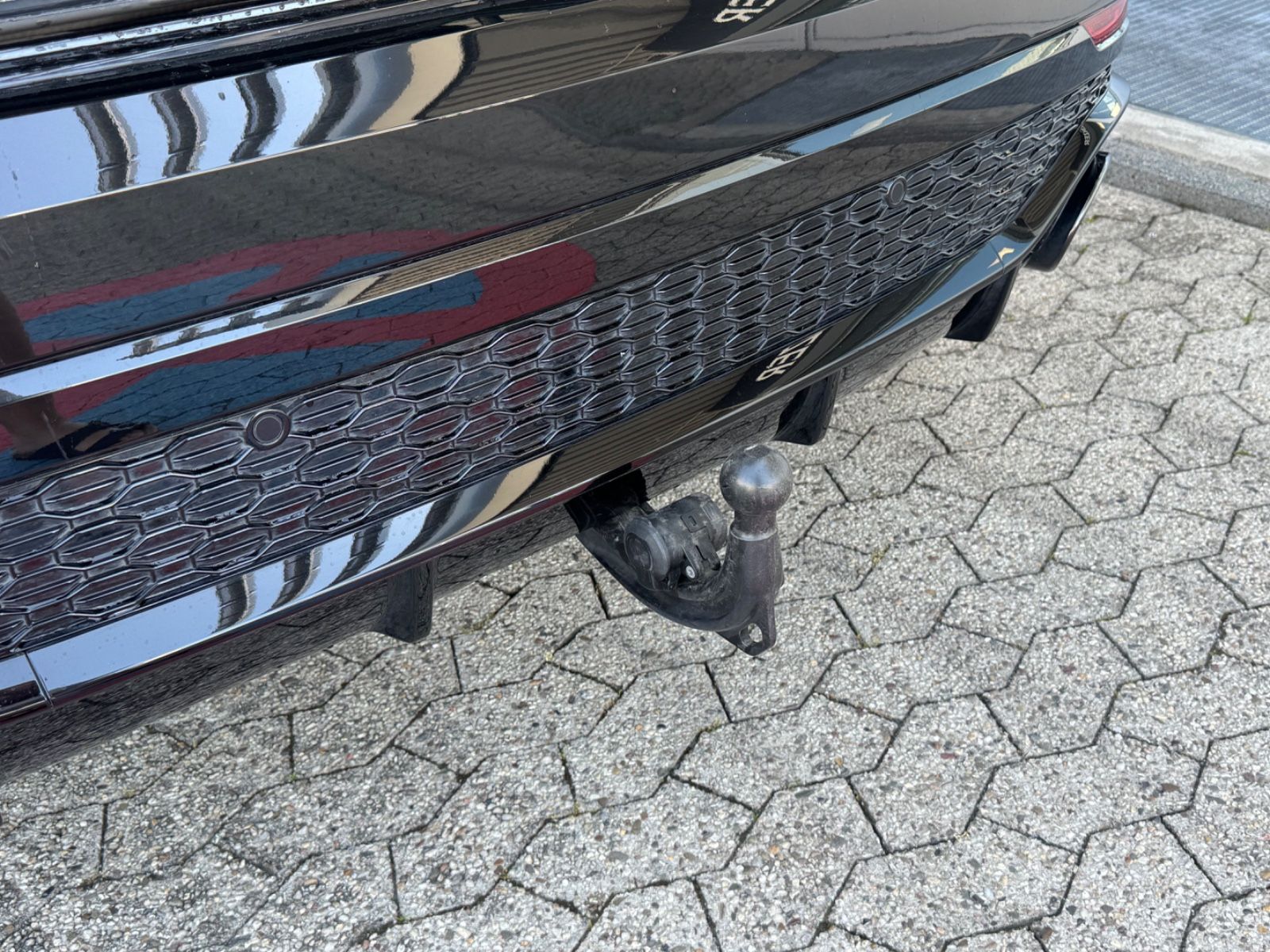 Audi RSQ8/HD-Matrix/PANO/AHK/23"/StdHeiz/BLACK/360°/