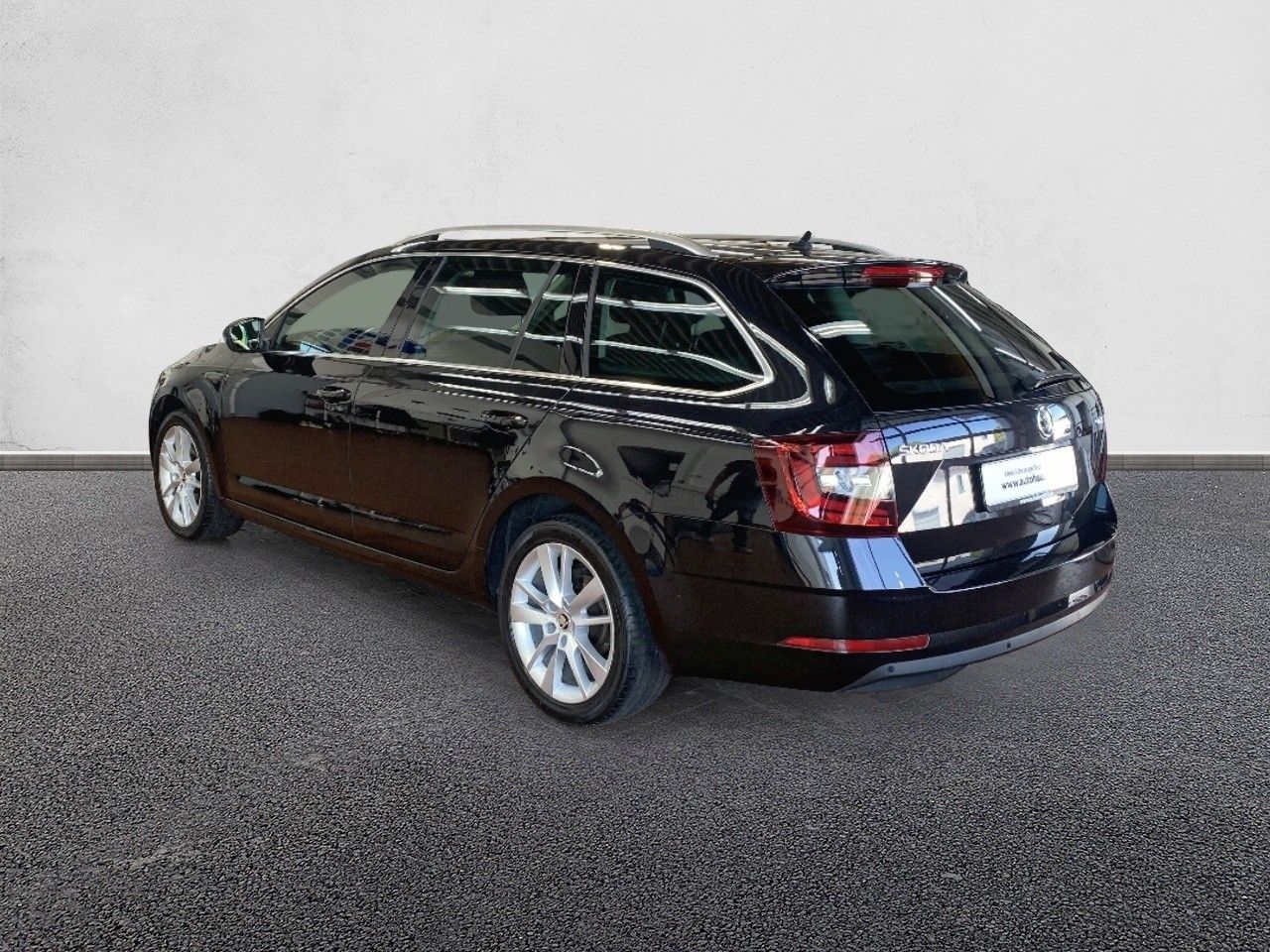 Skoda Octavia Combi Style 1.5 TSI - Samsaru's Car Outlet