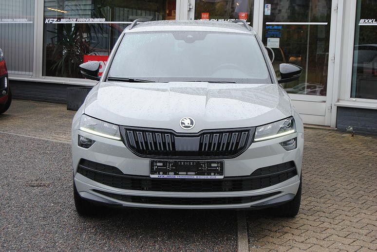 Skoda Karoq 2.0l TSI DSG 4x4 SPORTLINE.ACC.StHz.Columb