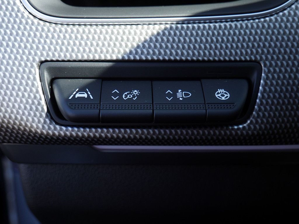 Renault Arkana Techno TCe 140 EDC - Samsaru's Car Outlet