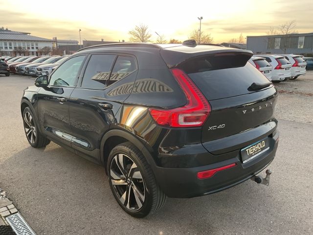 Volvo XC40 B4 Ultimate Dark AWD AHK ACC Pano 360° 20"