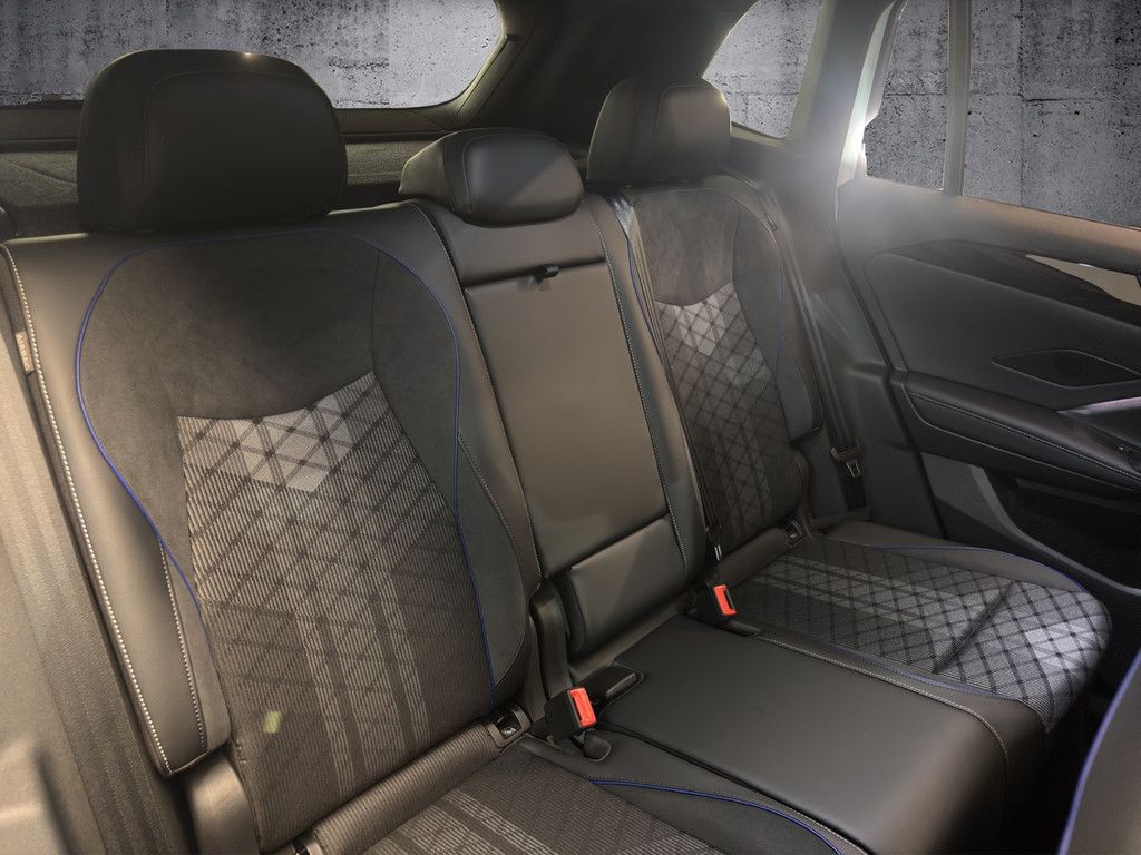 Volkswagen Tiguan 1.5 TSI eHybrid R-Line DSG AHK+Matrix+HuD