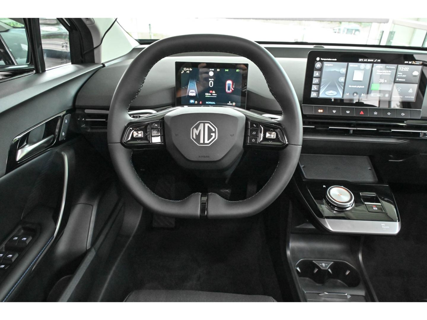 MG4 LUXURY 64 kWh+NAV+PILOT+360 °+LED+DAB + APPL