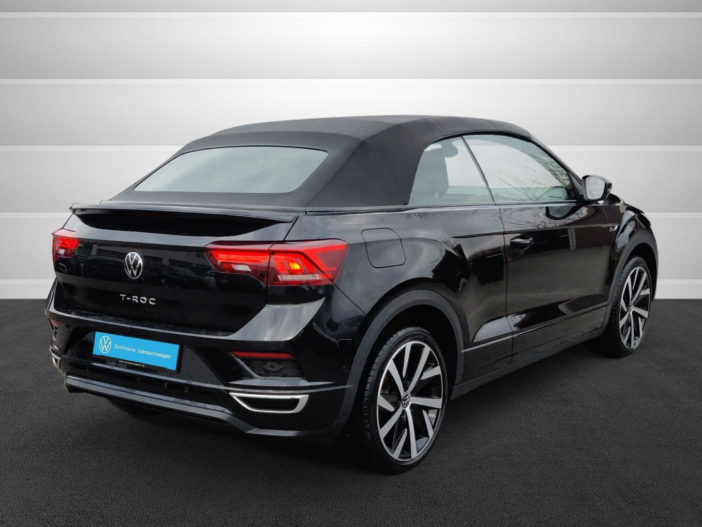 Volkswagen T-Roc R-Line - Samsaru's Car Outlet