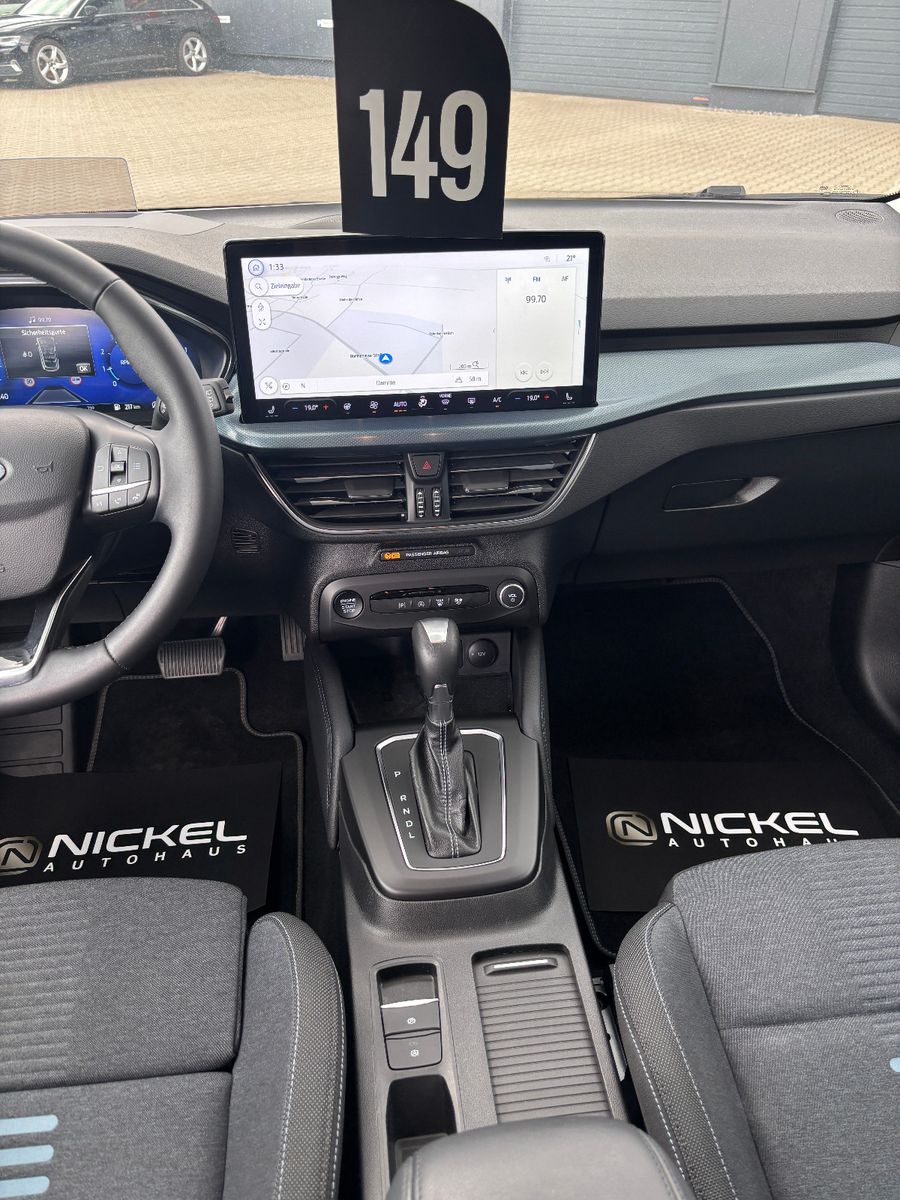 Ford Focus Turnier Active X*Led*HuD*Ahk*Kamera*ACC*