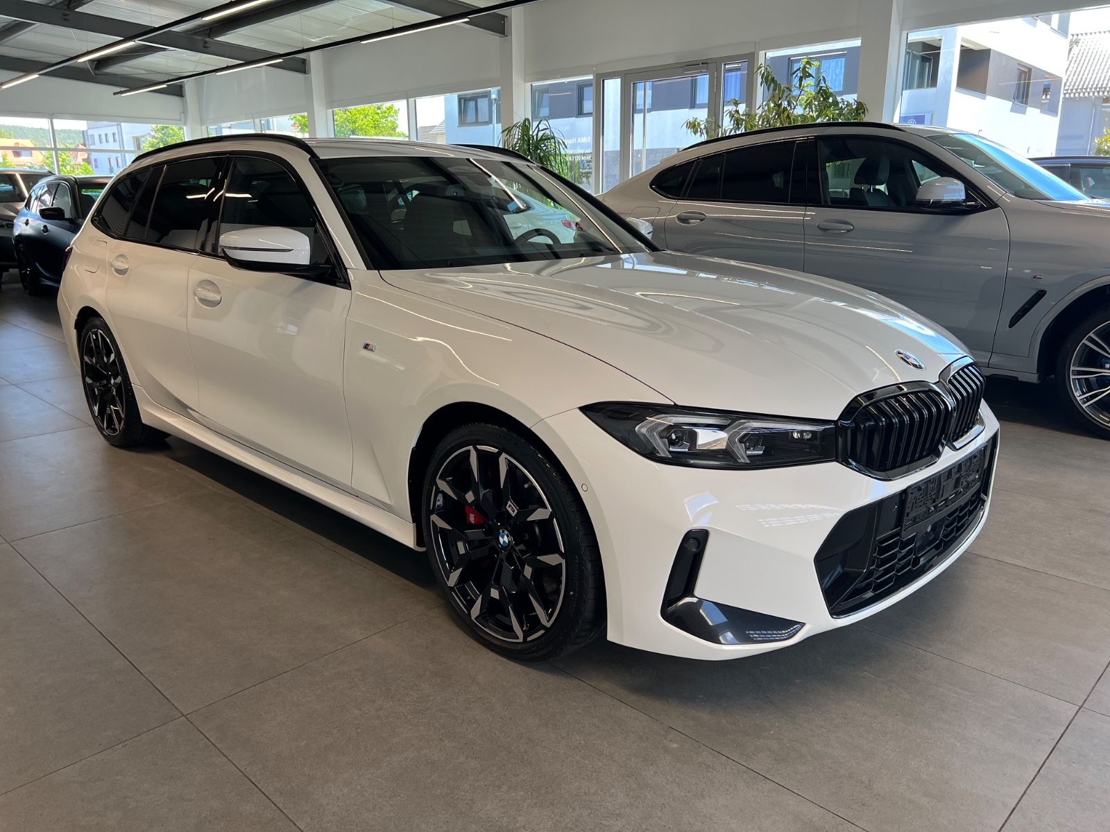 BMW 320 d xDrive Touring M Sport Pro Paket / H&K