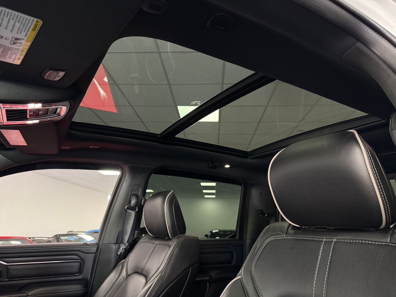 Dodge RAM 5,7l V8 *LIMITED / AHK / VOLL*