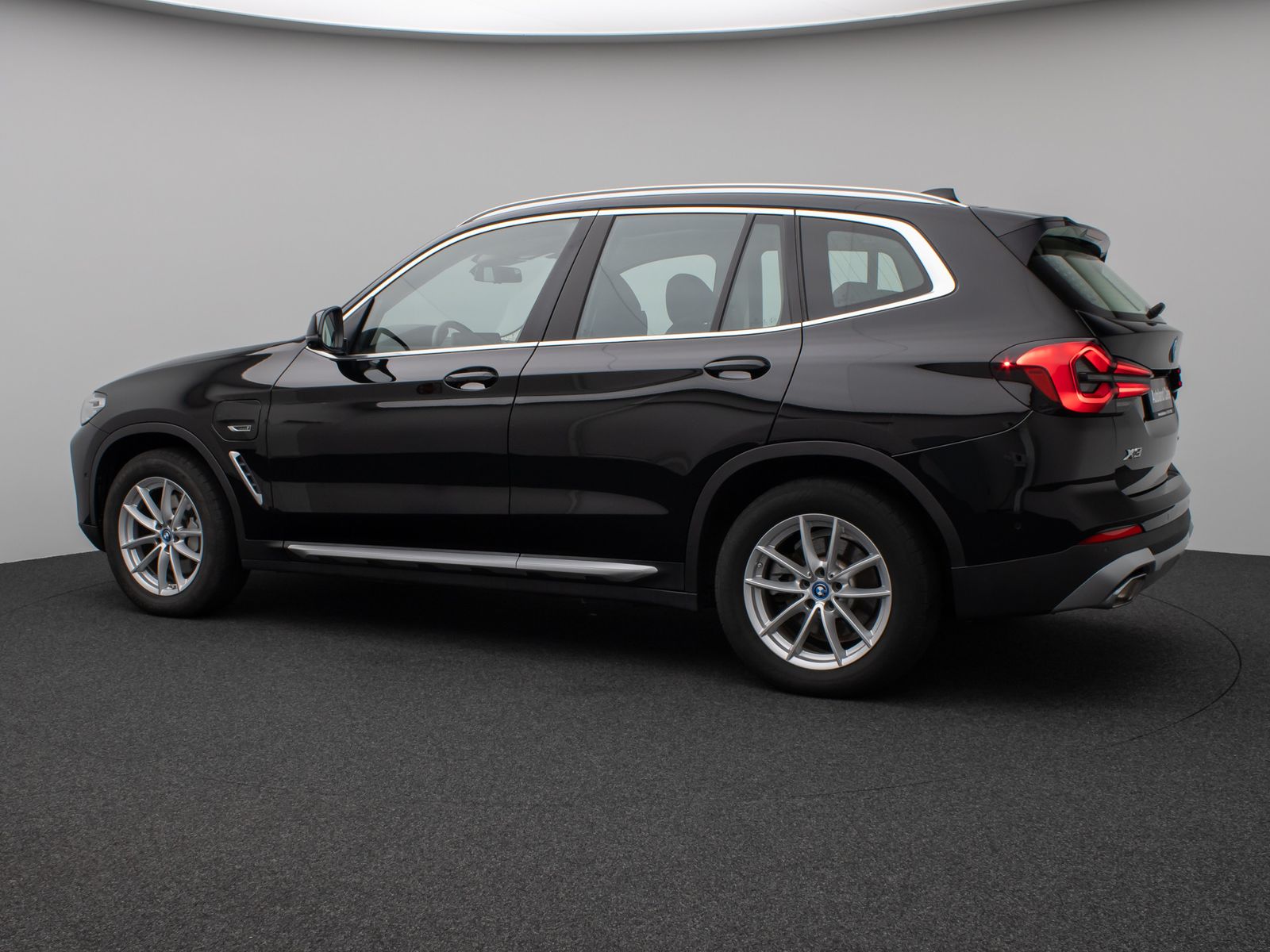 BMW X3 xD30e Sport - Samsaru's Car Outlet